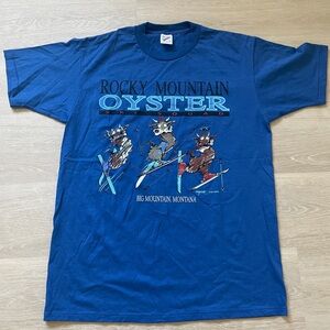 Vintage Jerzees Graphic Tee - made in USA - size Large - single stitch sleeves